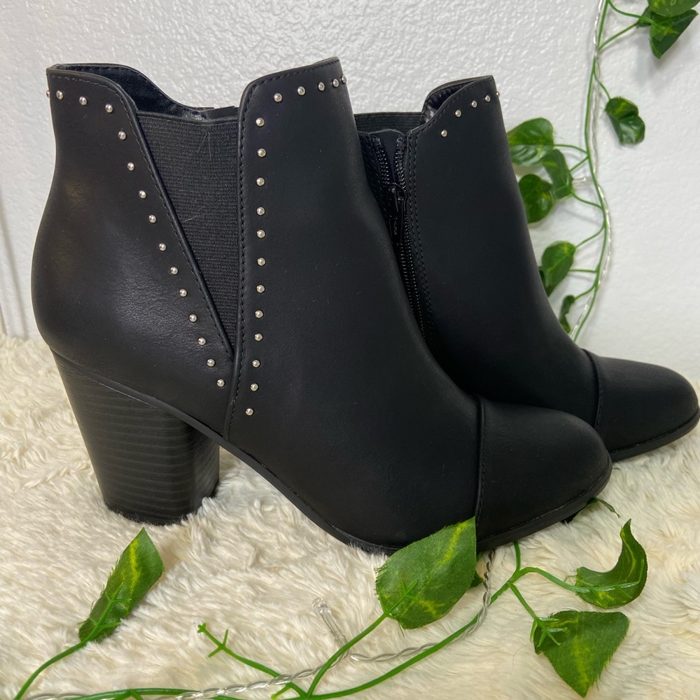Lauren Conrad Women’s Ankle Boots